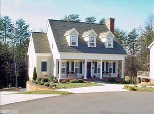 102 Fulk St, King, NC 27021