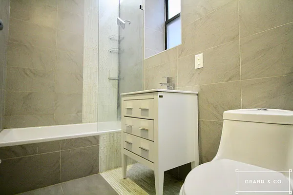 Rented by Grand & Co. | media 35