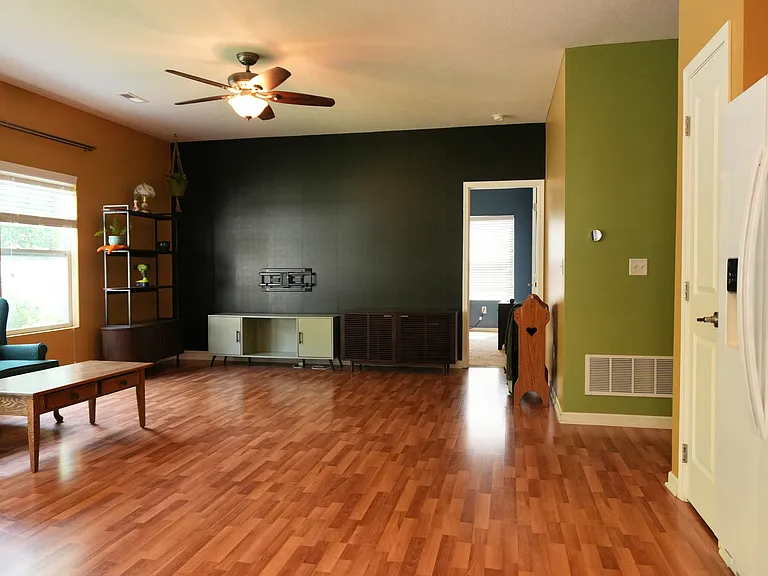 6258 Maple Glen Dr — Photo 4