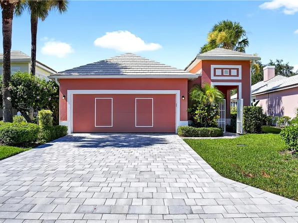 1380 Saint Catherines Cir, Vero Beach, FL 32967