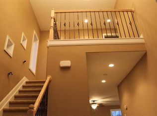 1810 Falling Leaves Ln, Lexington, KY 40509