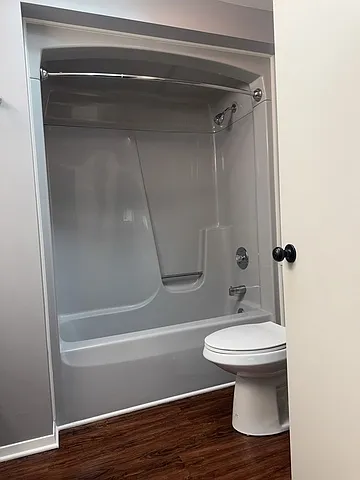 3829 Eastway Dr — Photo 13