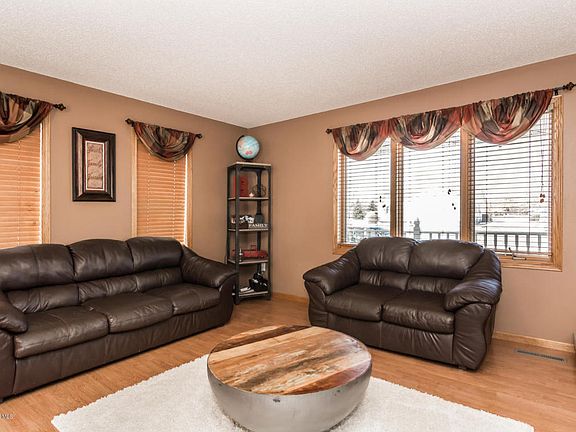 3rd image of 1502 Saint Marys Dr