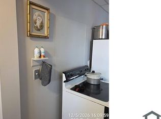 312 Grafton St APT 3L, Worcester, MA 01604