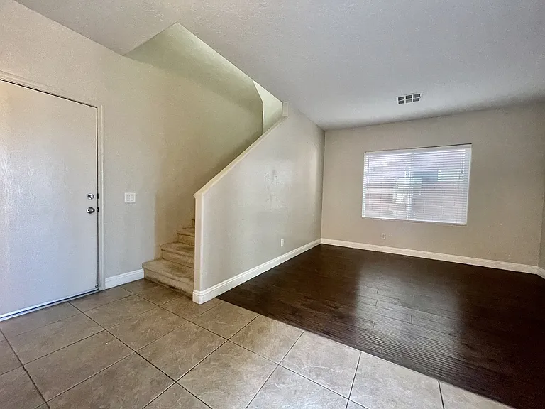 7109 Mercurio Ave — Photo 11