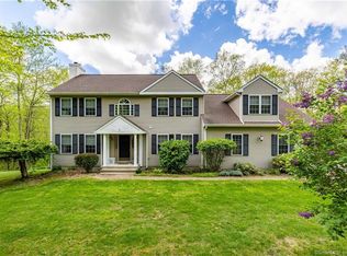 115 Meadowview Dr, Harwinton, CT 06791