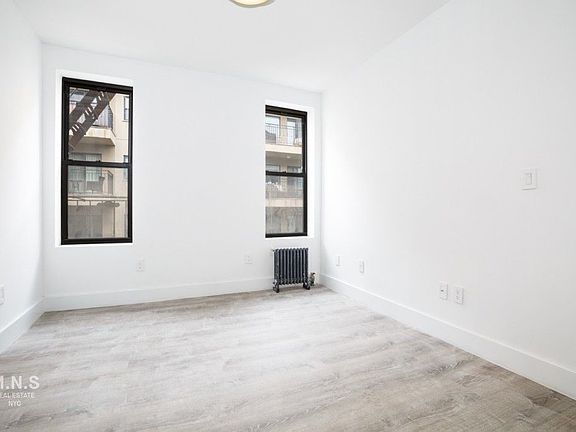 4th image of 31-36 32nd St #A4b