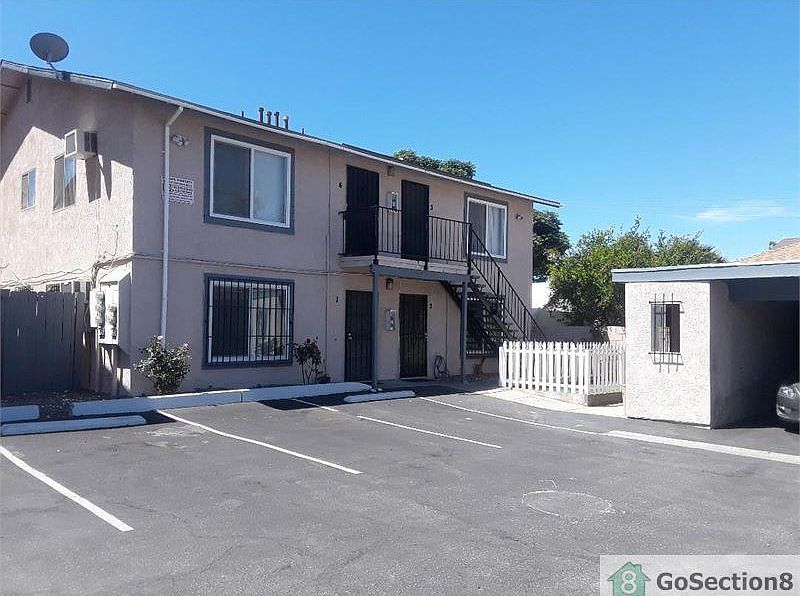 1st image of 221 E 2nd St APT 3