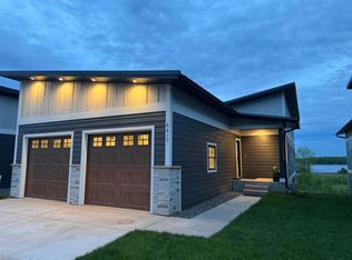 8620 Maynard Pl, Duluth, MN 55808