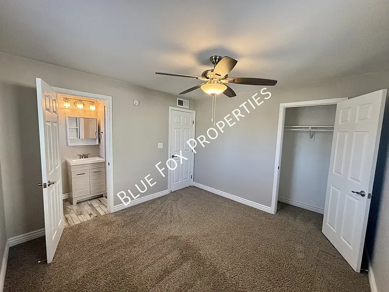 5711 E 13th St — Photo 10