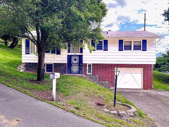 3rd image of 1224 Buena Vista Ln