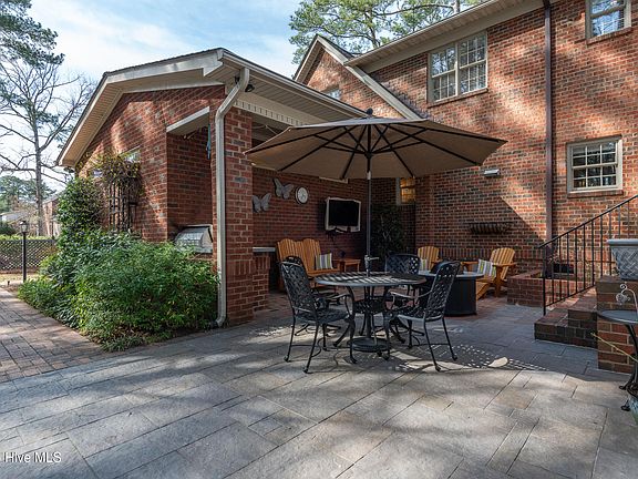 4th image of 312 Pinewood Road