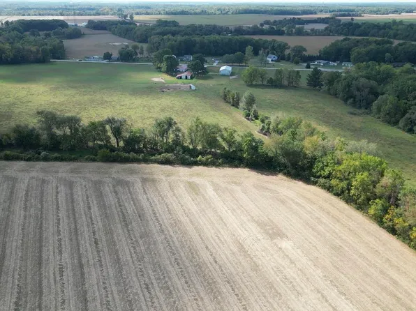 3961 S State Road 104 Rd, La Porte, IN 46350