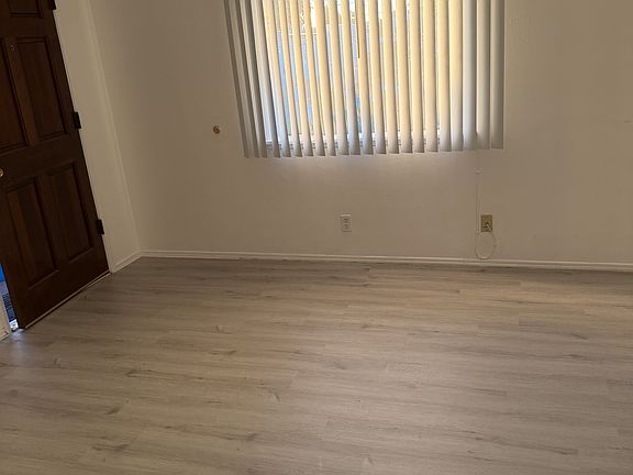 3rd image of 712 N Guadalupe Ave APT 4