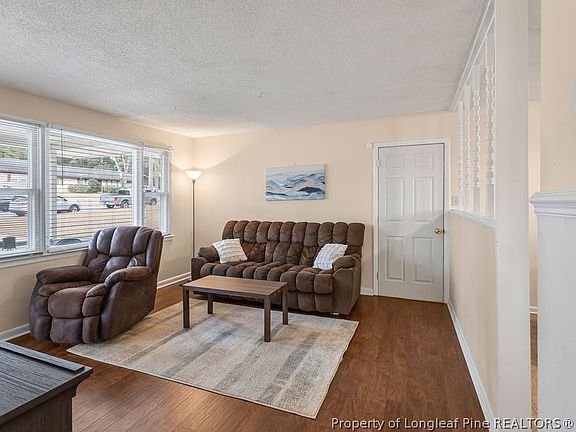4th image of 104 Haines Ct
