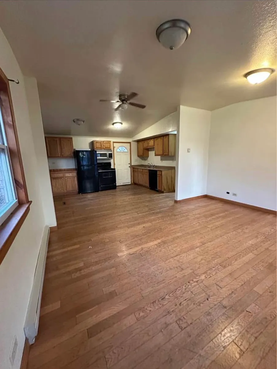 Building Photo - 718 Kickbusch St