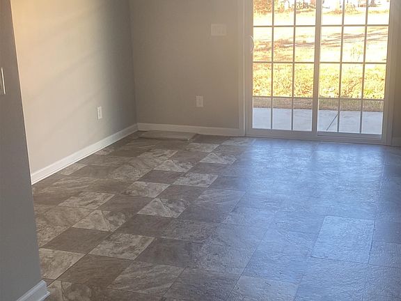 3rd image of 3887 Golden Key Rd.