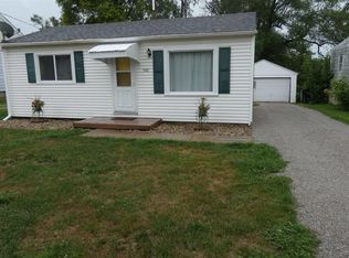 588 Dempsey St, Creve Coeur, IL 61610