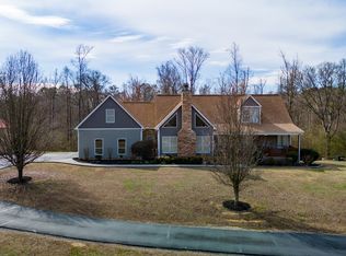 749 Pleasant Valley Rd SE, Fairmount, GA 30139