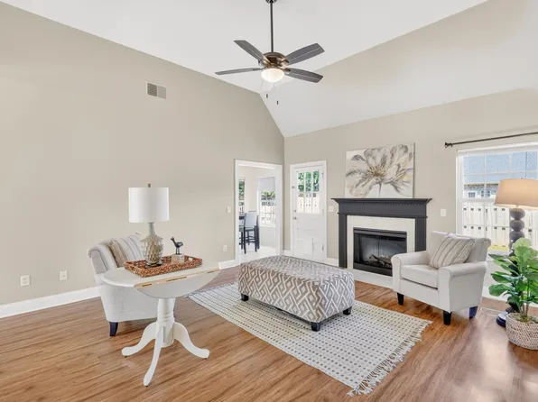 2626 Westhaven Dr, Murfreesboro, TN 37128