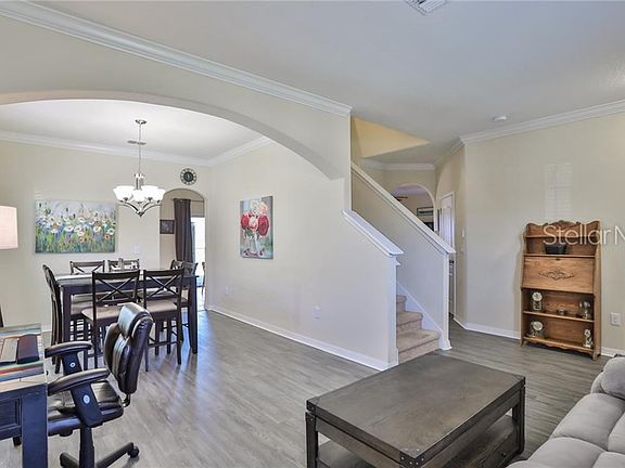 4th image of 916 Peregrine Hill Pl