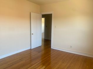 7801 S Constance Ave APT 3, Chicago, IL 60649