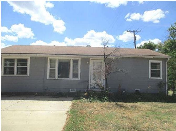 1st image of 1619 W Towanda Ave