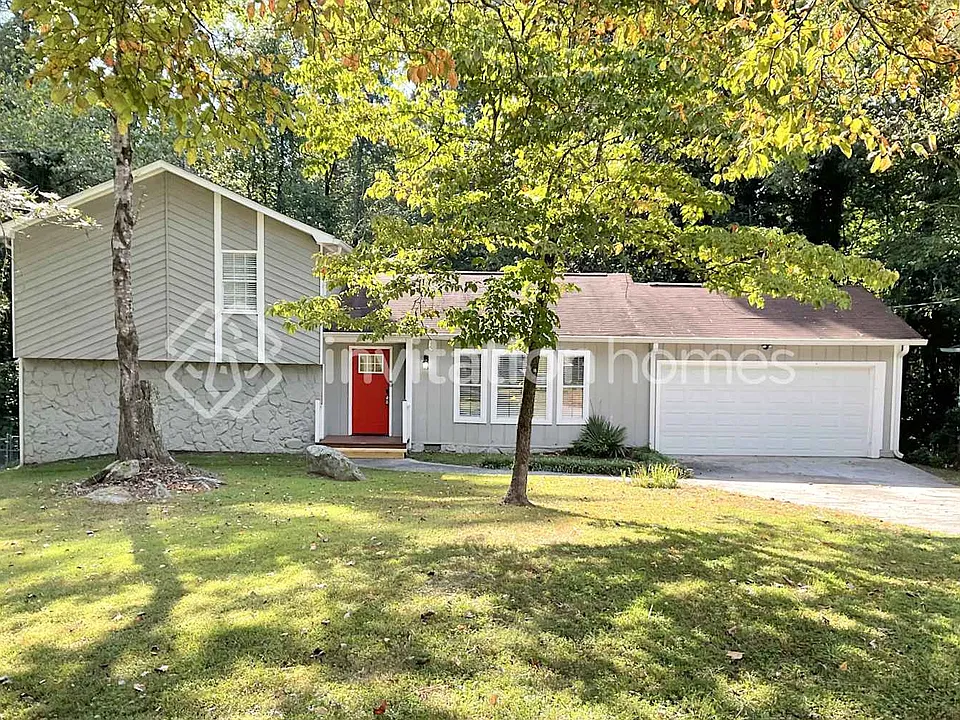 488 Pineburr Ln