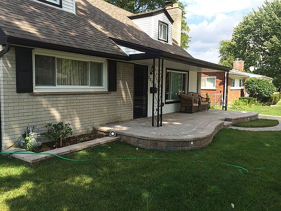 4th image of 20580 Brooklawn Dr