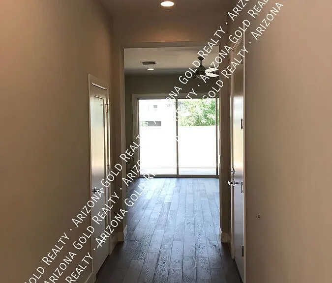 6814 E Orion Dr — Photo 10