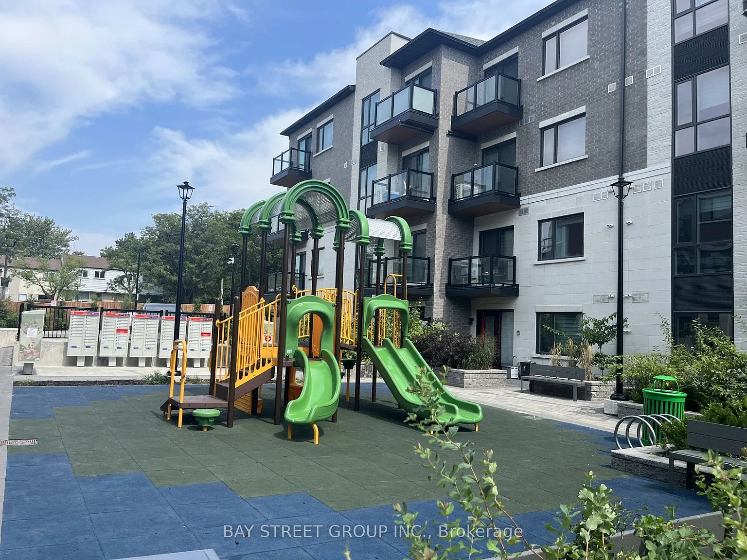3 bed, $3,100 — Photo 2