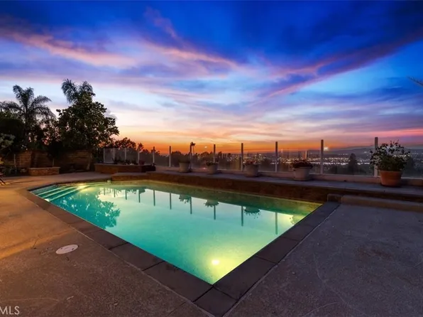 4413 E Valley Gate Dr, Anaheim, CA 92807