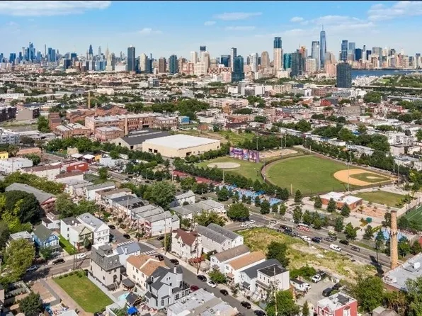 437 Bramhall Avenue image 21 of 26