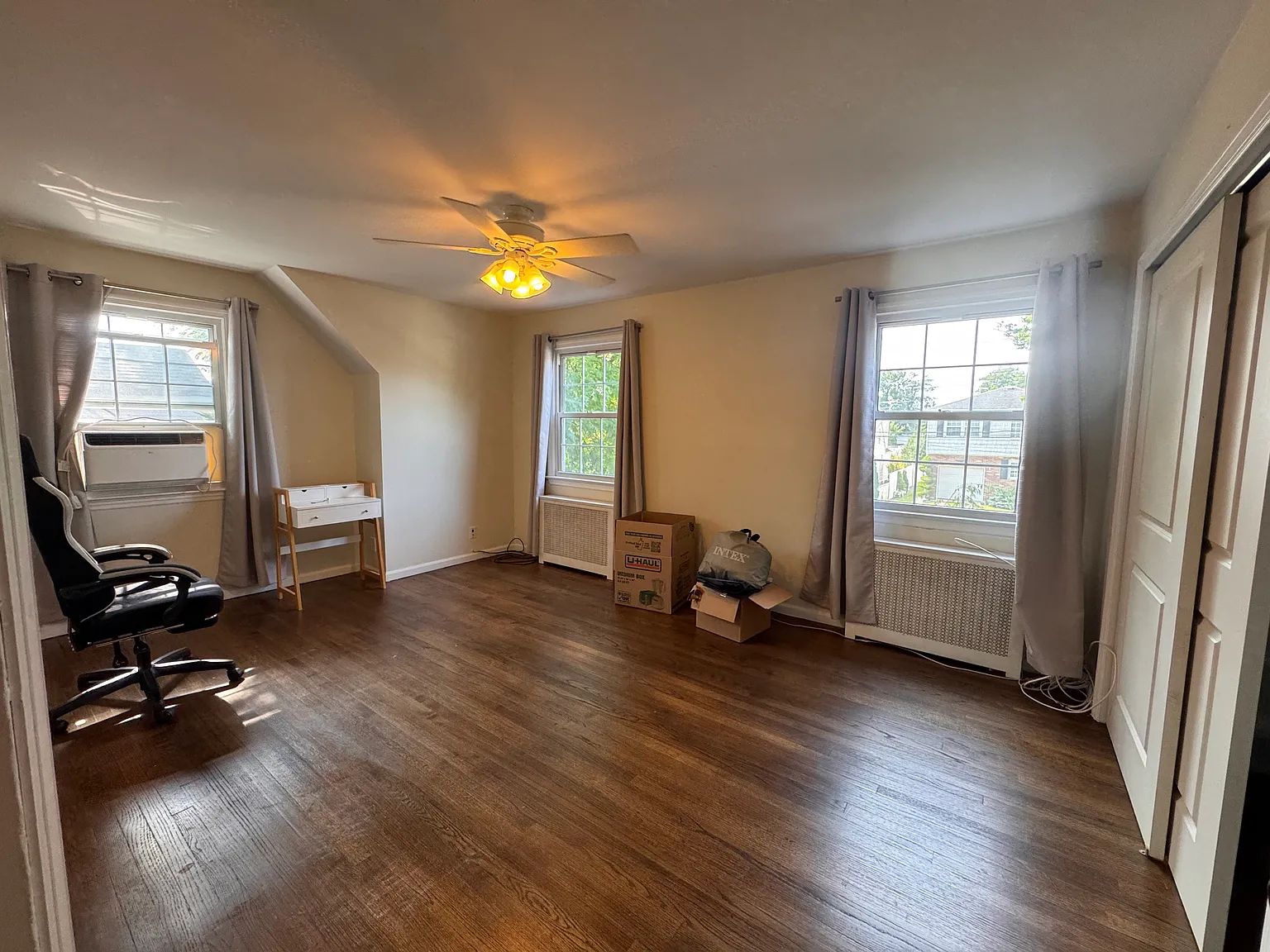 2 bed, $2,500 — Photo 1