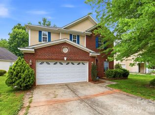 14021 Pinyon Pine Ln, Charlotte, NC 28215