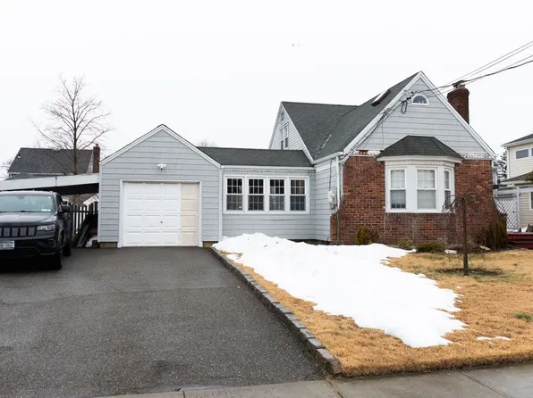 2454 Columbus Ave, Oceanside, NY 11572