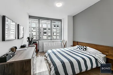 Rented by Bond New York