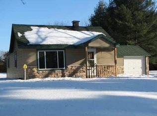3521 Chippewa River Dr, Eau Claire, WI 54703
