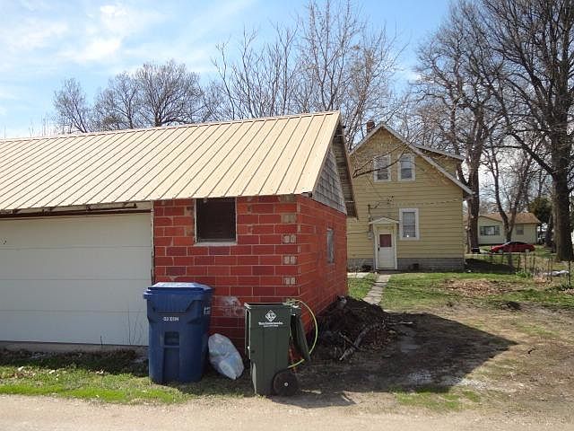 2nd image of 1512 Juniper Ave