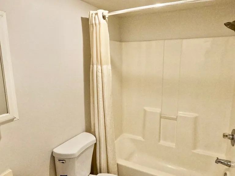 407 7th Ave S #103 — Photo 8