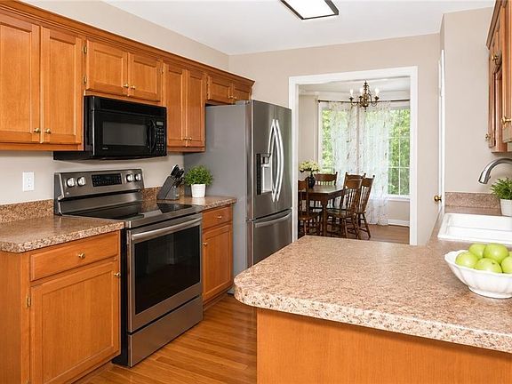 4th image of 4170 Gables Pl