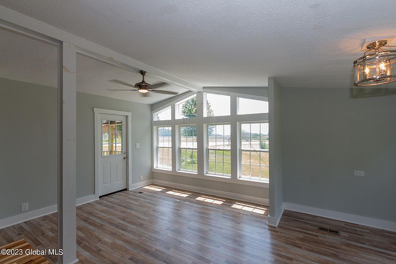 3rd image of 263 Boshart Road