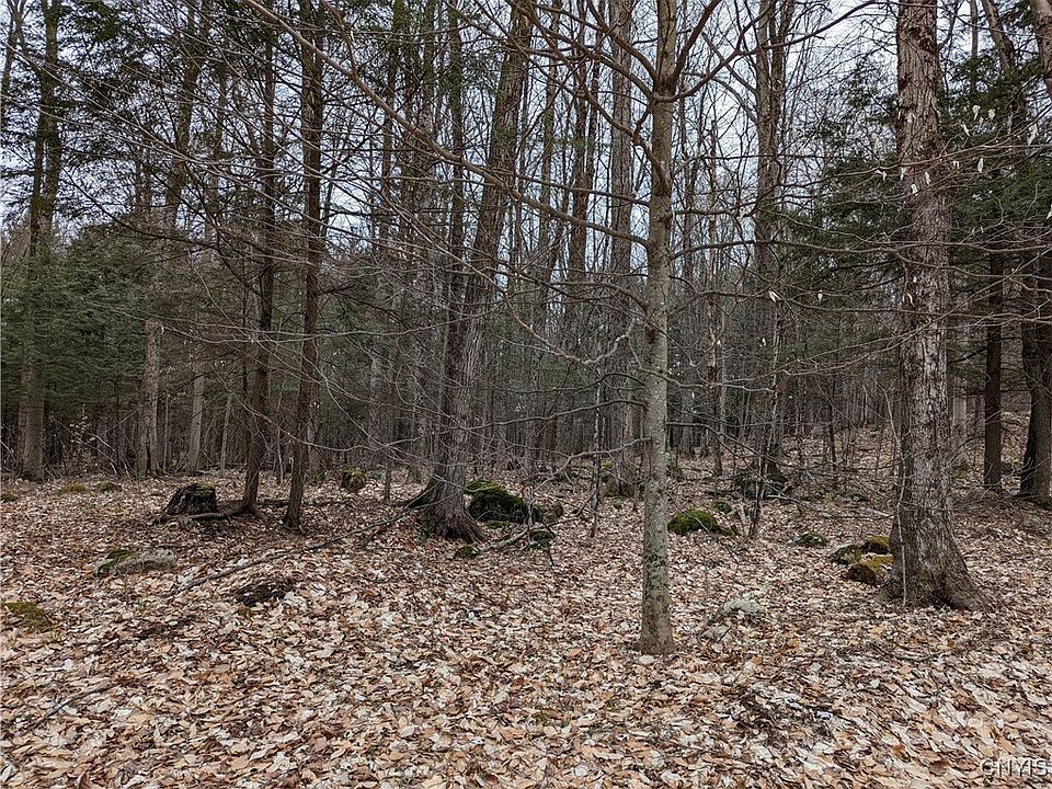 1st image of 24 Maple Dr #24