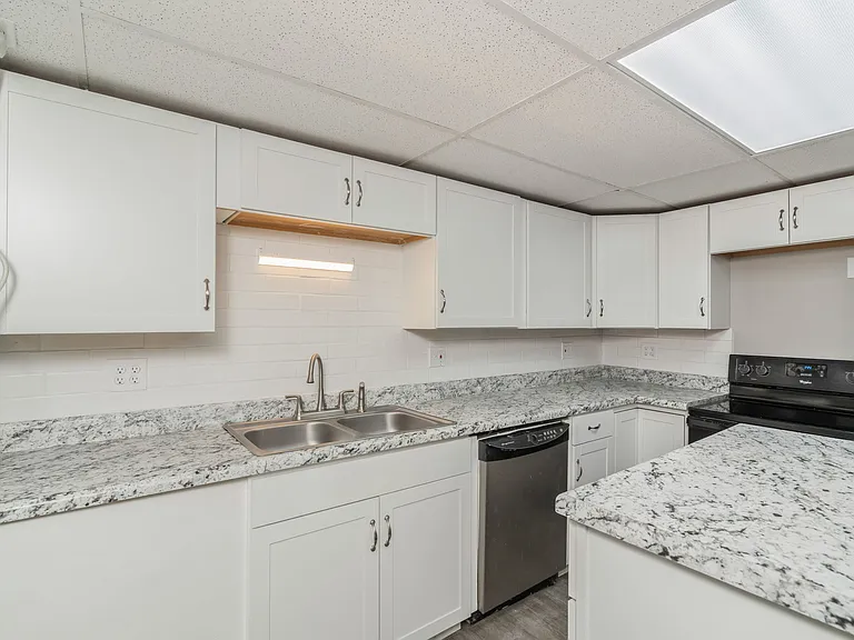 2823 Colt Dr #4 — Photo 12