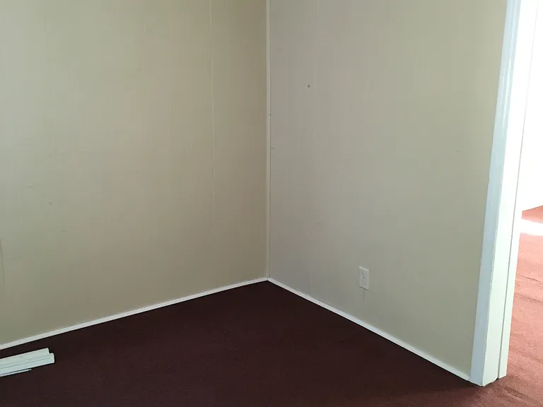 Bedroom 1 pic 3