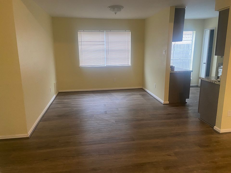 2nd image of 502 Brookford Dr