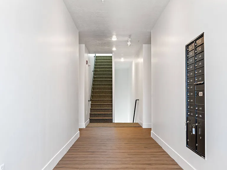 Shadow Ridge Apartments — Photo 6