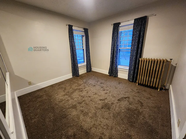1414 N Lincoln St #7 — Photo 6