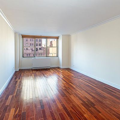 3rd image of 301 E 79th St APT 9C