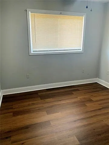 4722 Mithra St — Photo 8